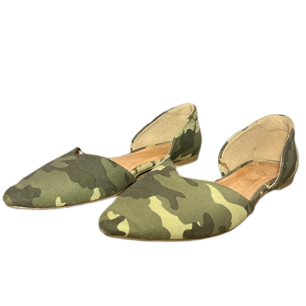 ❌SOLD❌ Old Navy - Camouflage D’Orsays